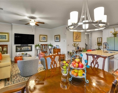 2423 Chene Drive - Photo Thumbnail 7