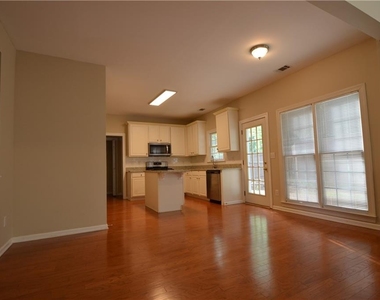 2076 Fairport Way - Photo Thumbnail 6