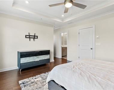 2076 Holtz Lane - Photo Thumbnail 38