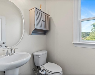 2076 Holtz Lane - Photo Thumbnail 26