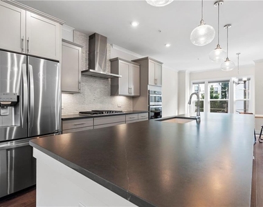 2076 Holtz Lane - Photo Thumbnail 20
