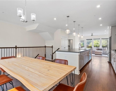 2076 Holtz Lane - Photo Thumbnail 19