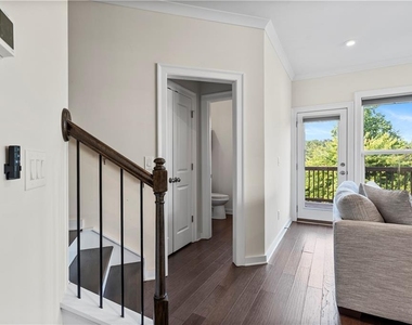 2076 Holtz Lane - Photo Thumbnail 27