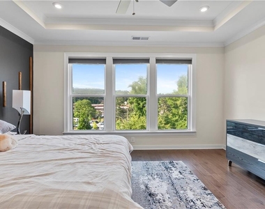 2076 Holtz Lane - Photo Thumbnail 37