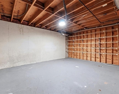 220 Clipper Bay Drive - Photo Thumbnail 21