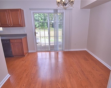 3833 Pleasant Oaks Drive - Photo Thumbnail 3