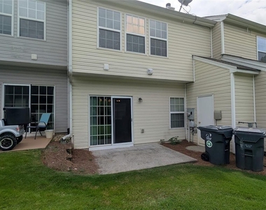 1010 Prestwyck Court - Photo Thumbnail 13