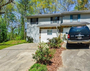 160 Timber Creek Lane Sw - Photo Thumbnail 2