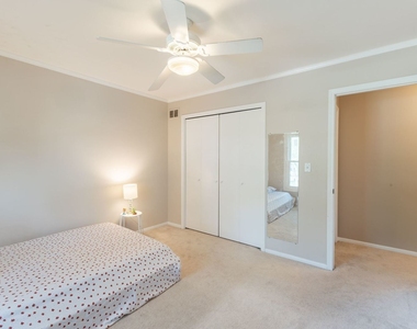 520 Highland Grove Drive - Photo Thumbnail 13