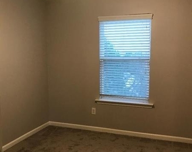 303 Hiawassee Drive - Photo Thumbnail 26
