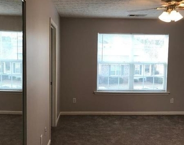 303 Hiawassee Drive - Photo Thumbnail 17