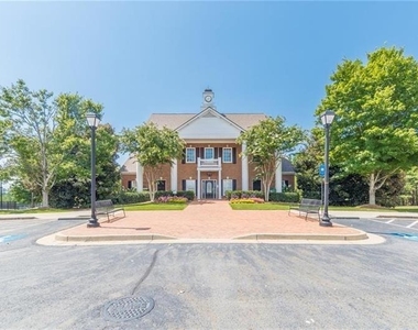 303 Hiawassee Drive - Photo Thumbnail 49