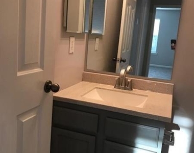 303 Hiawassee Drive - Photo Thumbnail 27