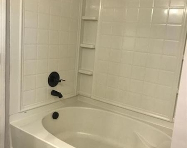 303 Hiawassee Drive - Photo Thumbnail 21