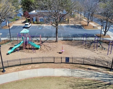303 Hiawassee Drive - Photo Thumbnail 42