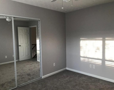 303 Hiawassee Drive - Photo Thumbnail 24