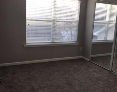 303 Hiawassee Drive - Photo Thumbnail 23
