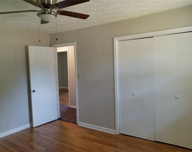 5193 Alder Lane Sw - Photo Thumbnail 16