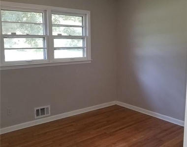 5193 Alder Lane Sw - Photo Thumbnail 12