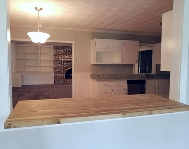 5193 Alder Lane Sw - Photo Thumbnail 4