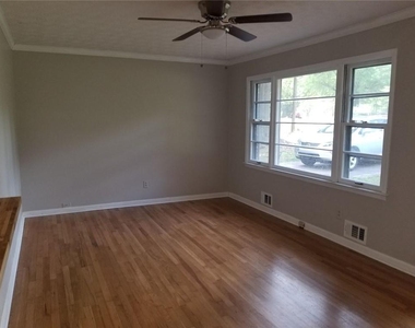 5193 Alder Lane Sw - Photo Thumbnail 2