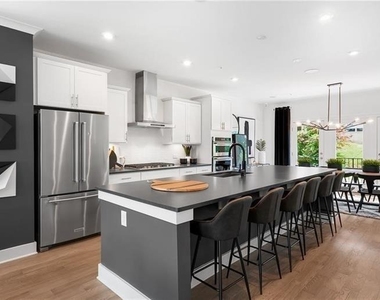 540 Ember Lane Nw - Photo Thumbnail 7
