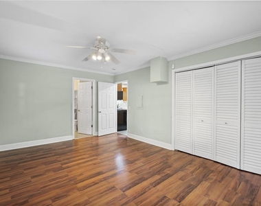 10390 Rillridge Court - Photo Thumbnail 11