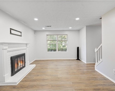 10390 Rillridge Court - Photo Thumbnail 4