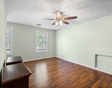 10390 Rillridge Court - Photo Thumbnail 16