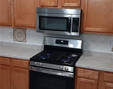 1530 Viero Drive - Photo Thumbnail 10