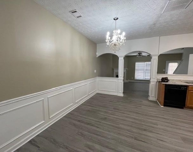 1530 Viero Drive - Photo Thumbnail 3