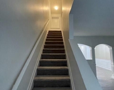 1530 Viero Drive - Photo Thumbnail 11
