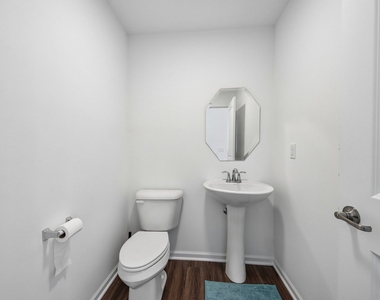 1109 Atterberg Road - Photo Thumbnail 7