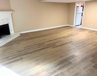 872 Baltimore Place Sw - Photo Thumbnail 6