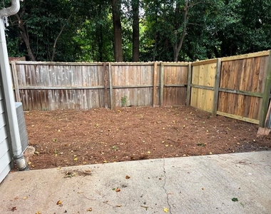872 Baltimore Place Sw - Photo Thumbnail 19