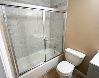 872 Baltimore Place Sw - Photo Thumbnail 13