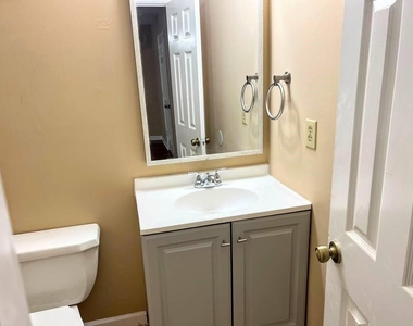 872 Baltimore Place Sw - Photo Thumbnail 12