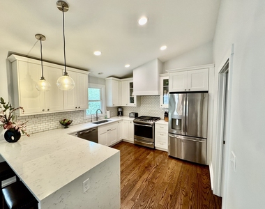 628 Krpan Court - Photo Thumbnail 9
