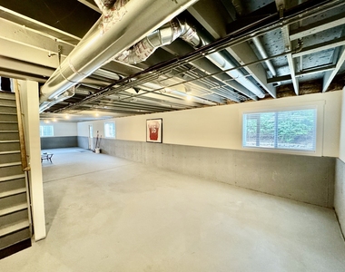 628 Krpan Court - Photo Thumbnail 17