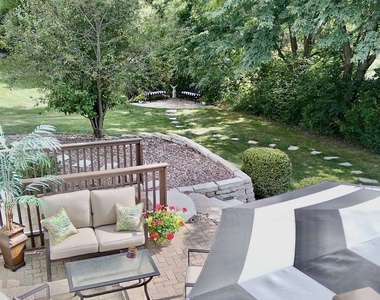 628 Krpan Court - Photo Thumbnail 21