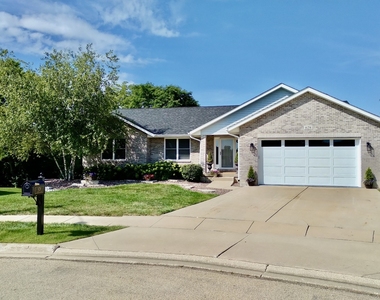 628 Krpan Court - Photo Thumbnail 22