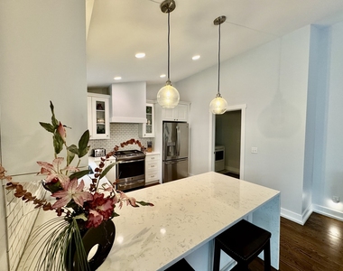 628 Krpan Court - Photo Thumbnail 8