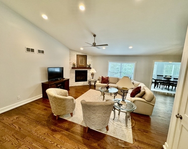 628 Krpan Court - Photo Thumbnail 3
