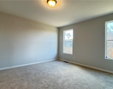 1443 Creekside Circle Nw - Photo Thumbnail 33