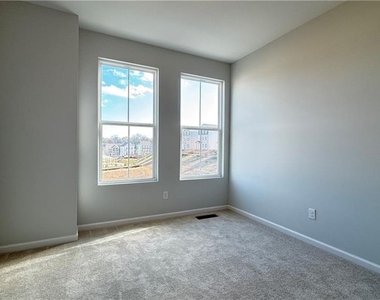 1443 Creekside Circle Nw - Photo Thumbnail 29