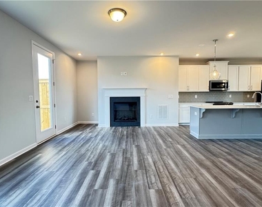 1443 Creekside Circle Nw - Photo Thumbnail 18