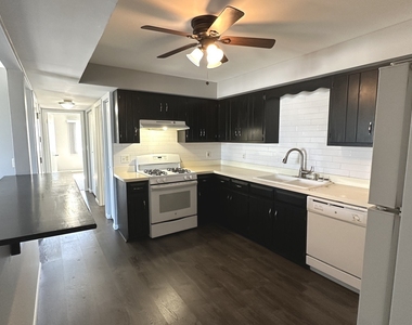 2390 Bicentennial Avenue - Photo Thumbnail 2