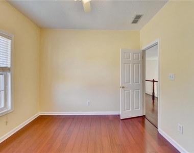 1558 Macy Lane - Photo Thumbnail 33