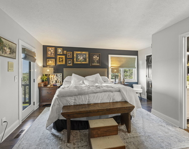 1264 Bellevue Drive - Photo Thumbnail 21