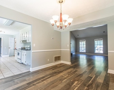 11030 Indian Village Drive - Photo Thumbnail 6
